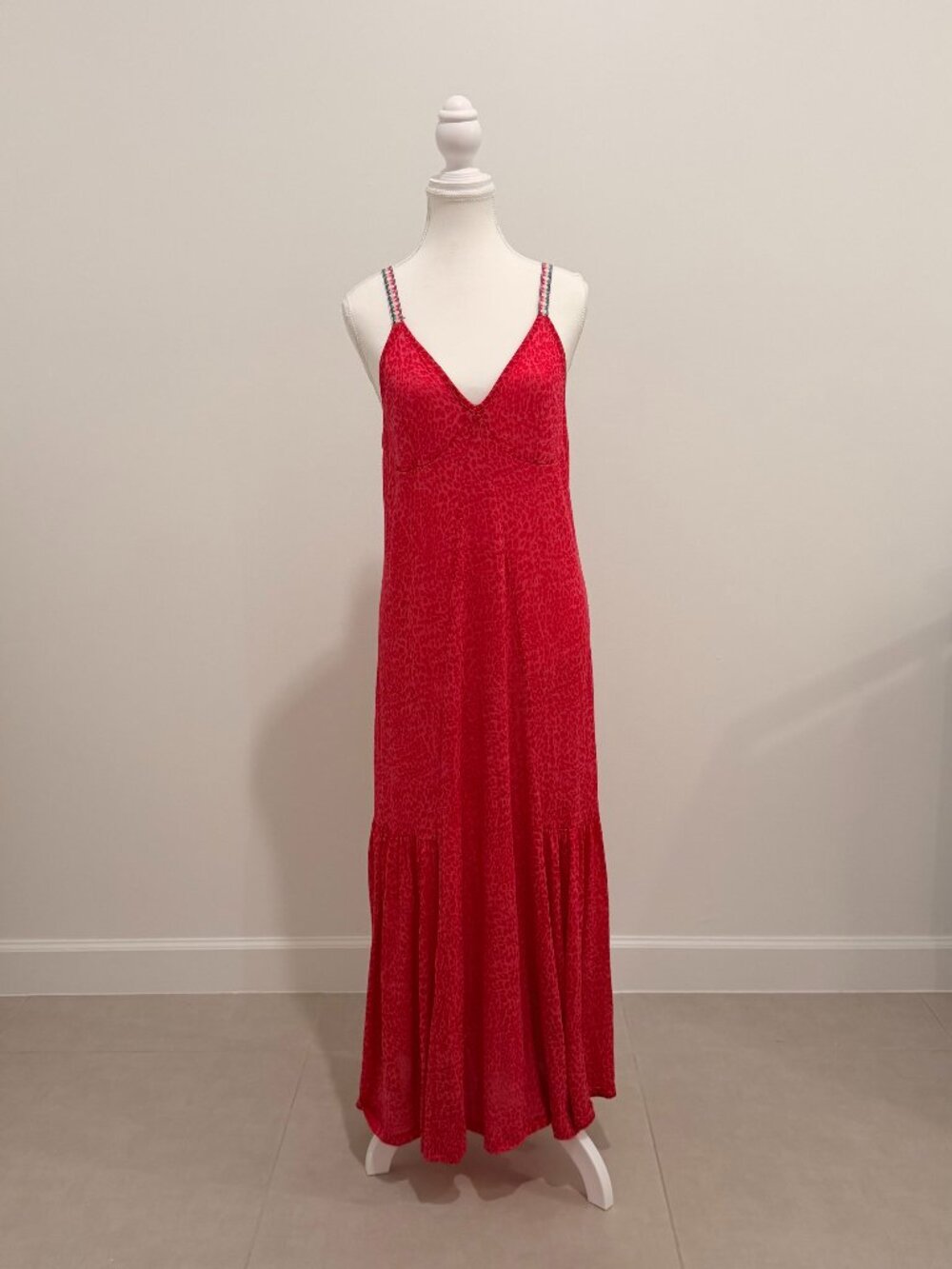 pitusa v-back maxi dress